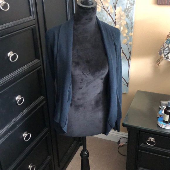 Abercrombie and Fitch Cardigan - Picture 1 of 6